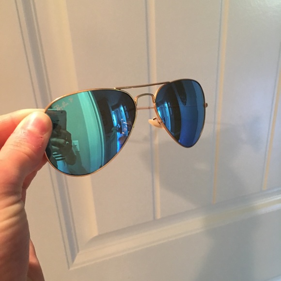 Polarized blue mirrored ray bans - Picture 2 of 6